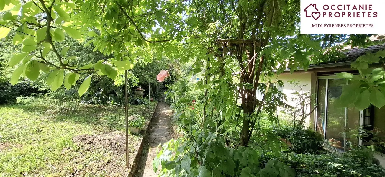  te koop dorpshuis Ganac Ariège 1