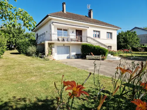 Guyonvelle Haute-Marne dorpshuis foto 7110899