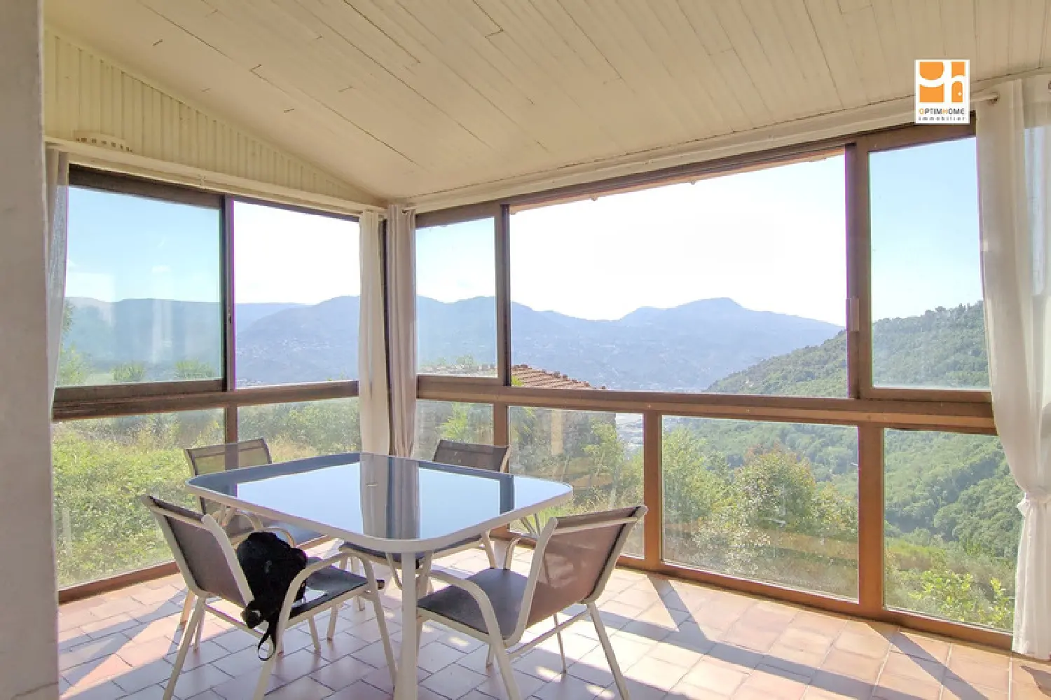  te koop dorpshuis Le Broc Alpes-Maritimes 1