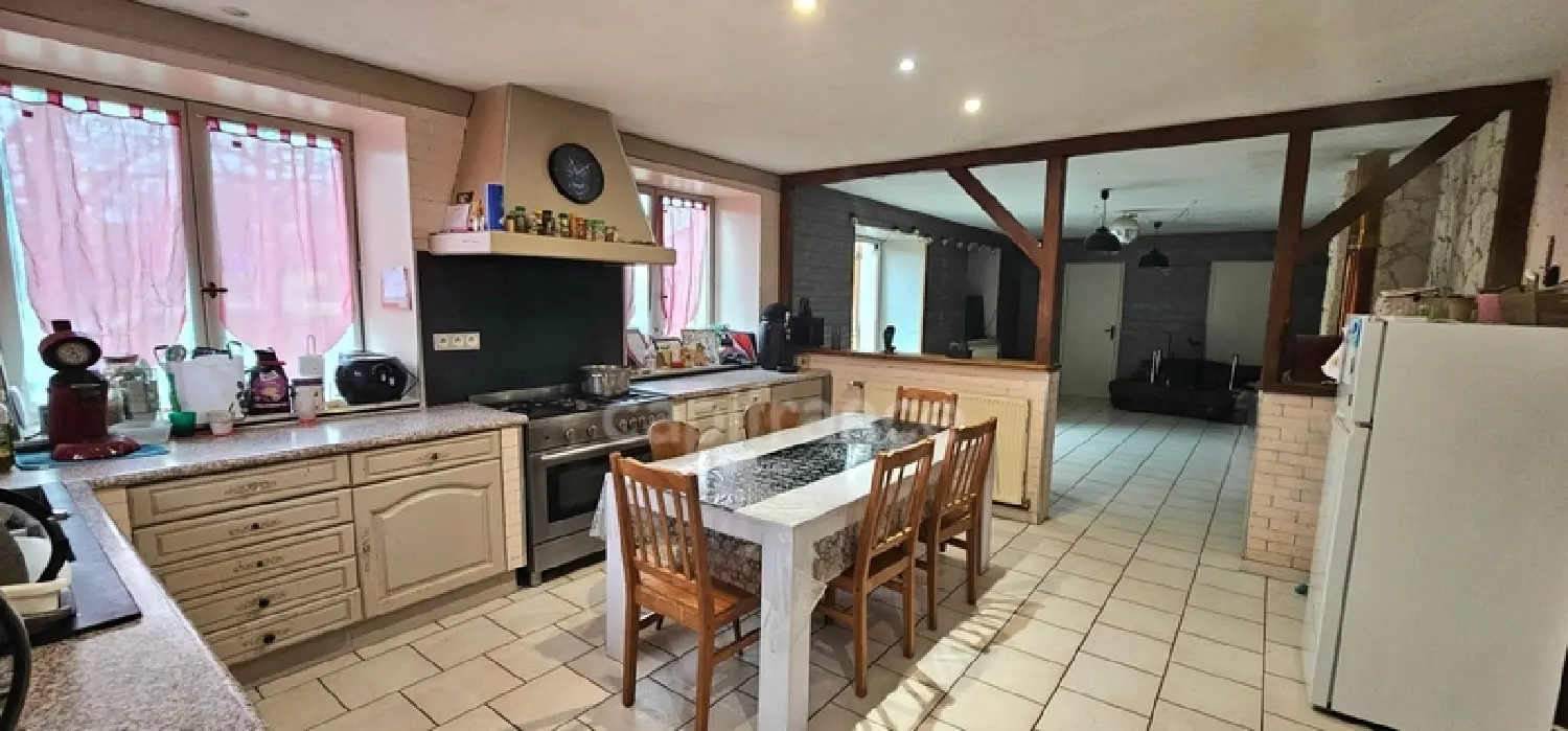  te koop dorpshuis Poligny Jura 3