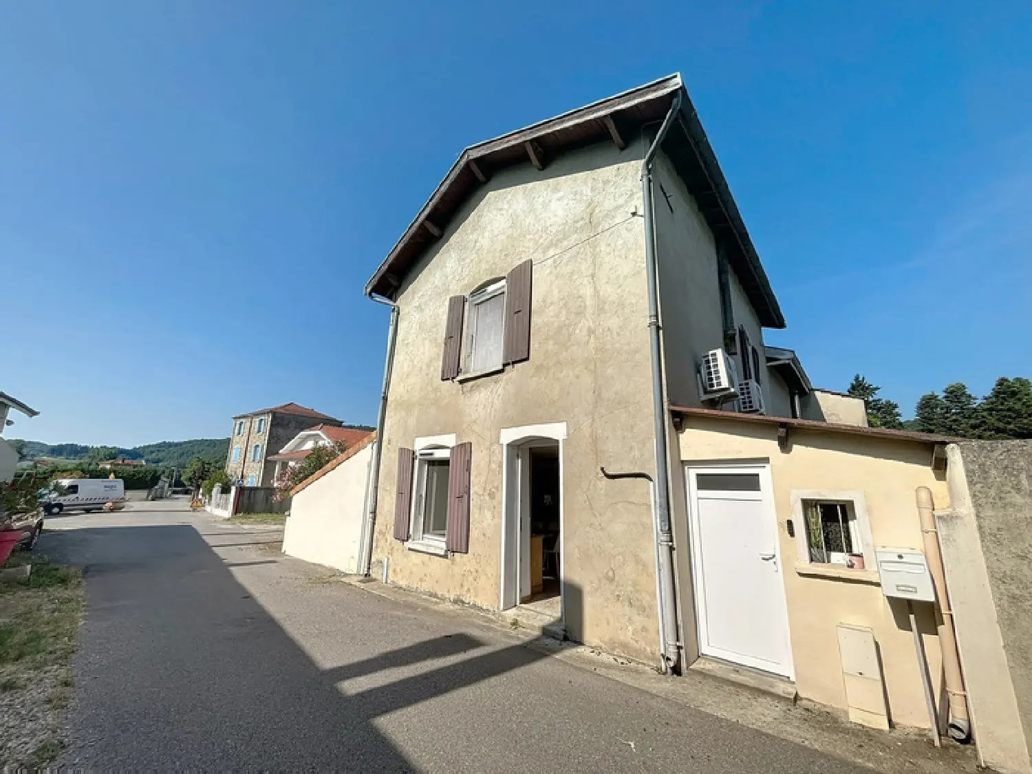  en venta casa de pueblo Saint-Uze Drôme 2