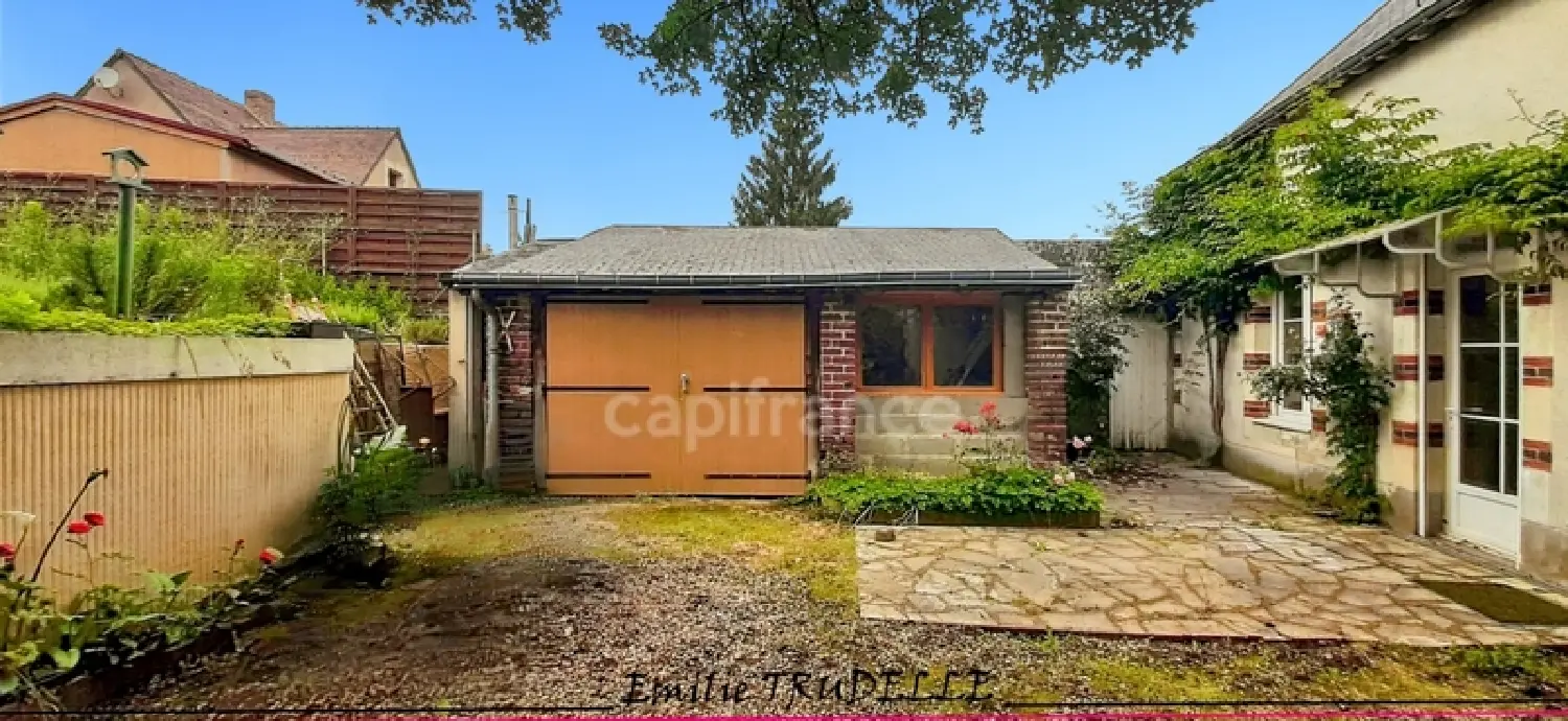  for sale village house Saint-Vincent-du-Lorouër Sarthe 3