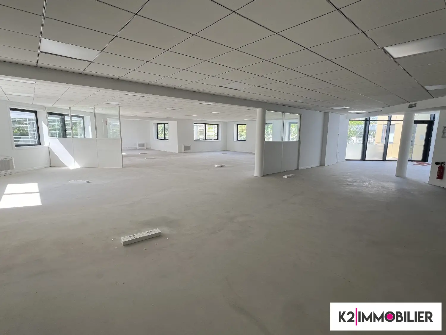  for sale office Montélimar Drôme 1