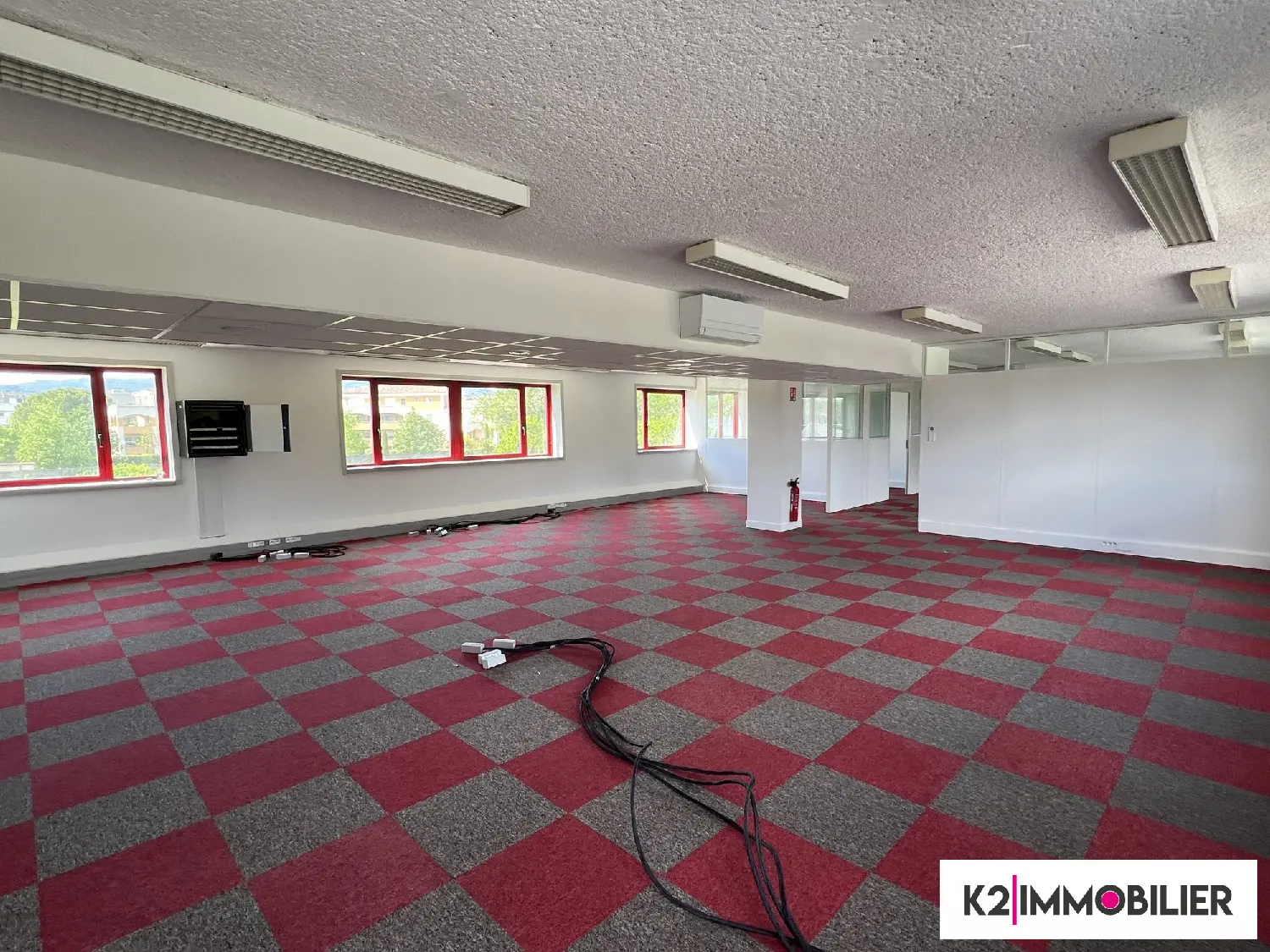  for sale office Montélimar Drôme 1