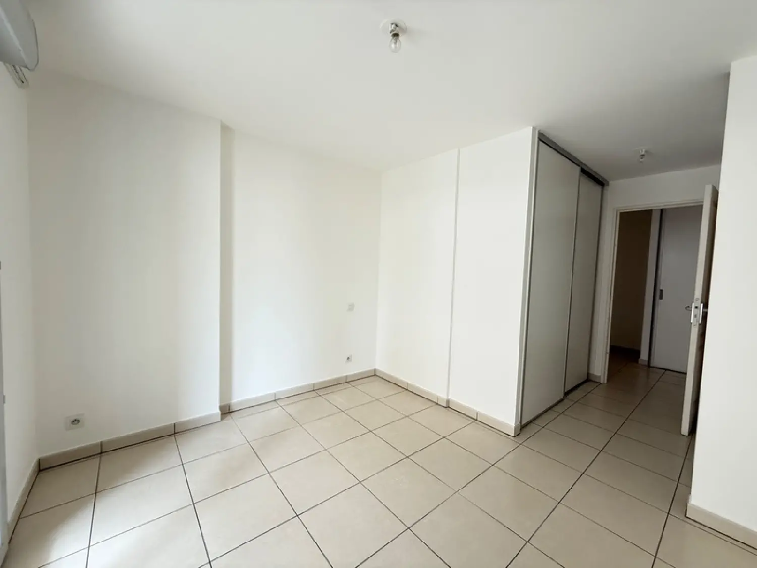  te koop appartement Juan-les-Pins Alpes-Maritimes 4