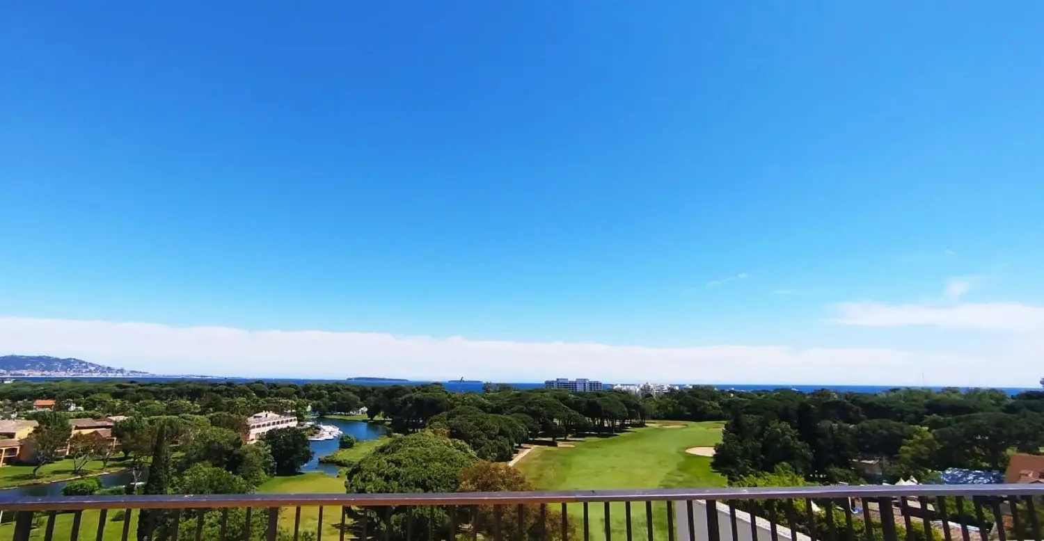  à vendre appartement Mandelieu-la-Napoule Alpes-Maritimes 1