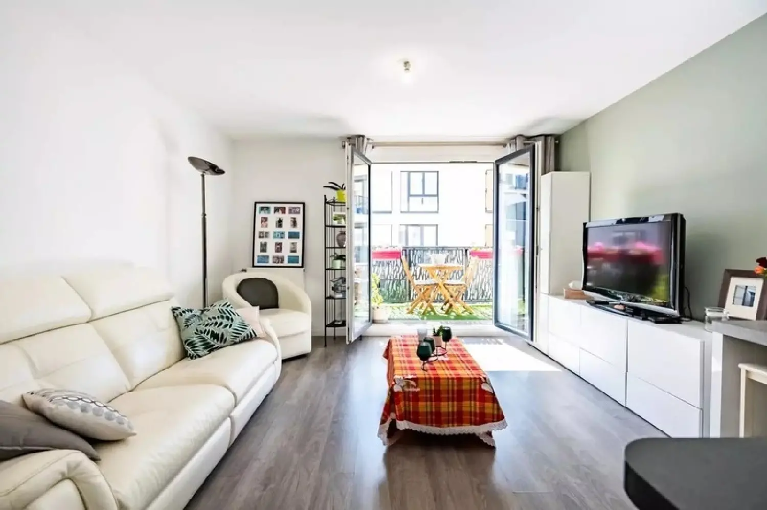  te koop appartement Plaisir Yvelines 2
