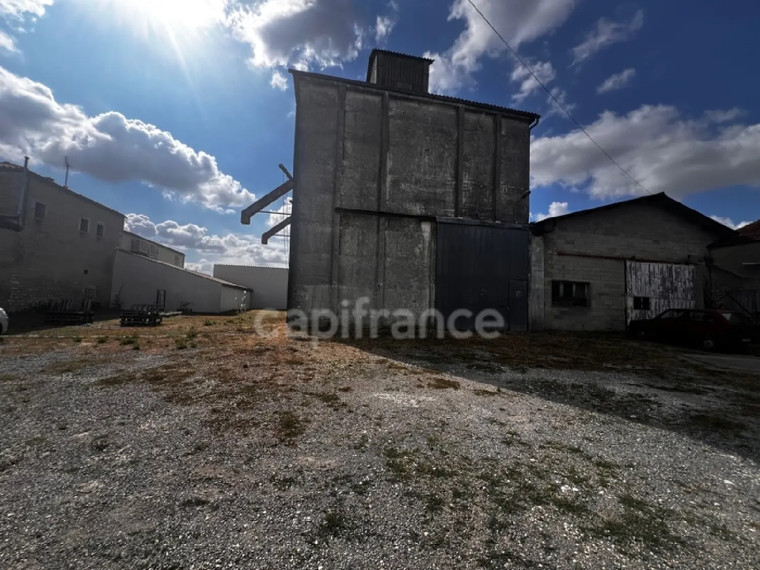  te koop schuur Marsais Charente-Maritime 2