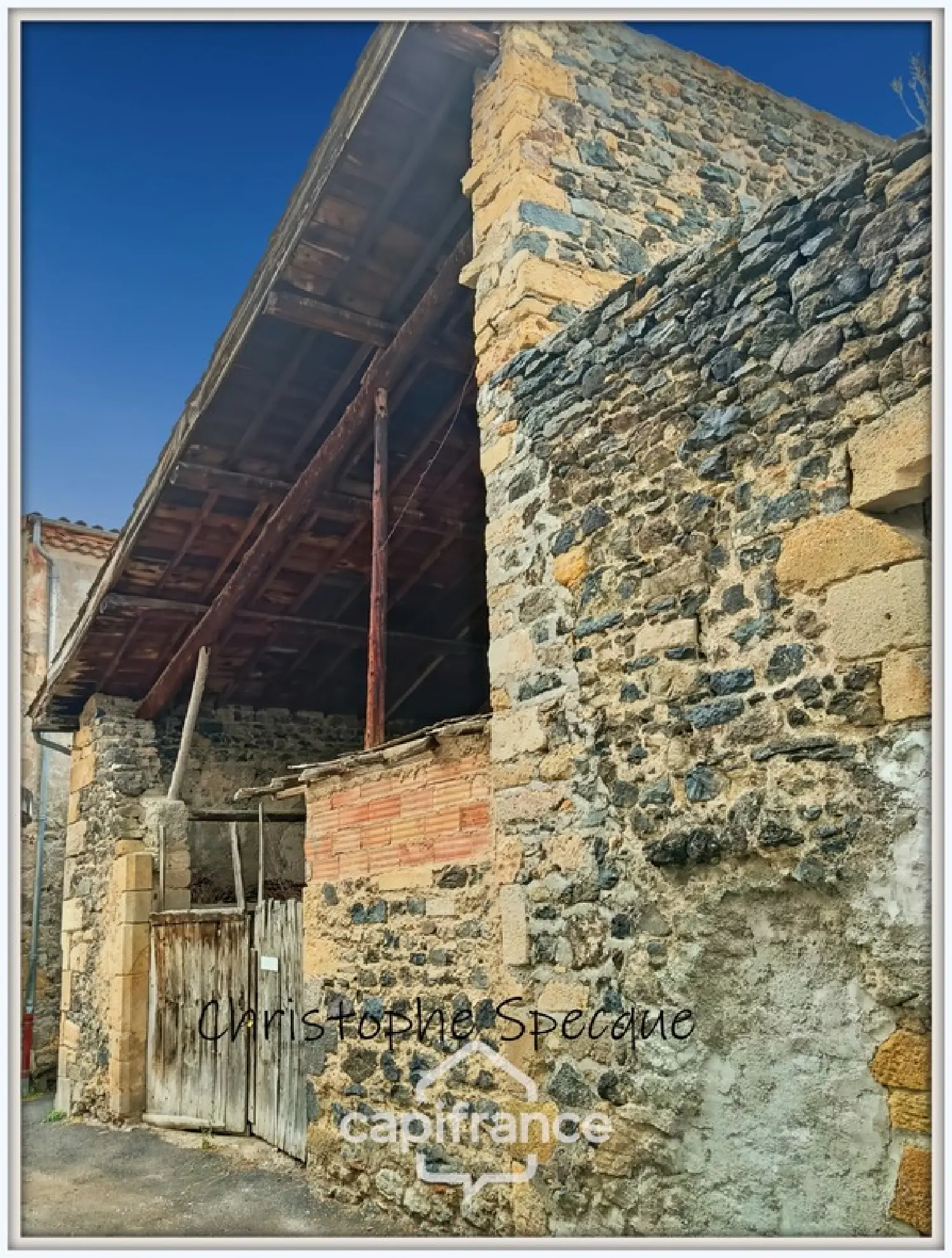  te koop schuur Tallende Puy-de-Dôme 1