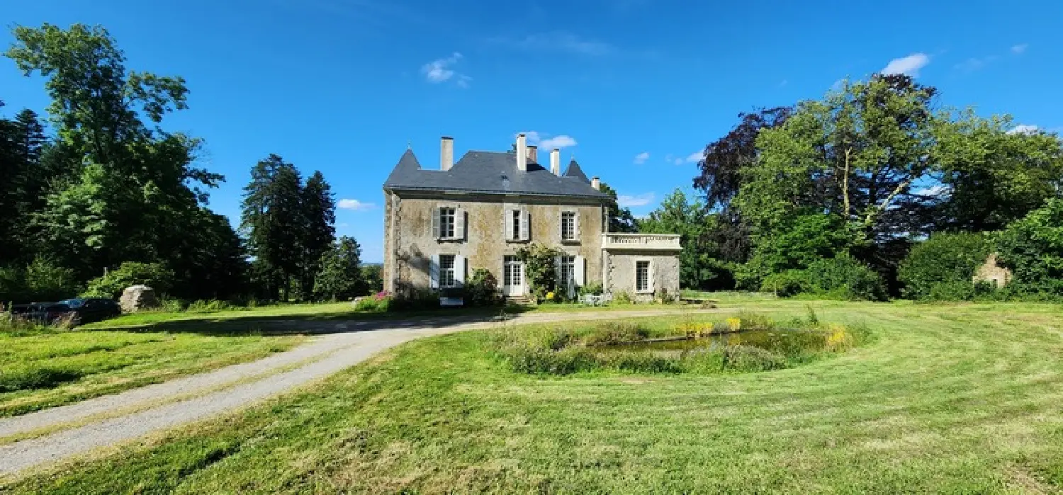  for sale castle Pouzauges Vendée 3