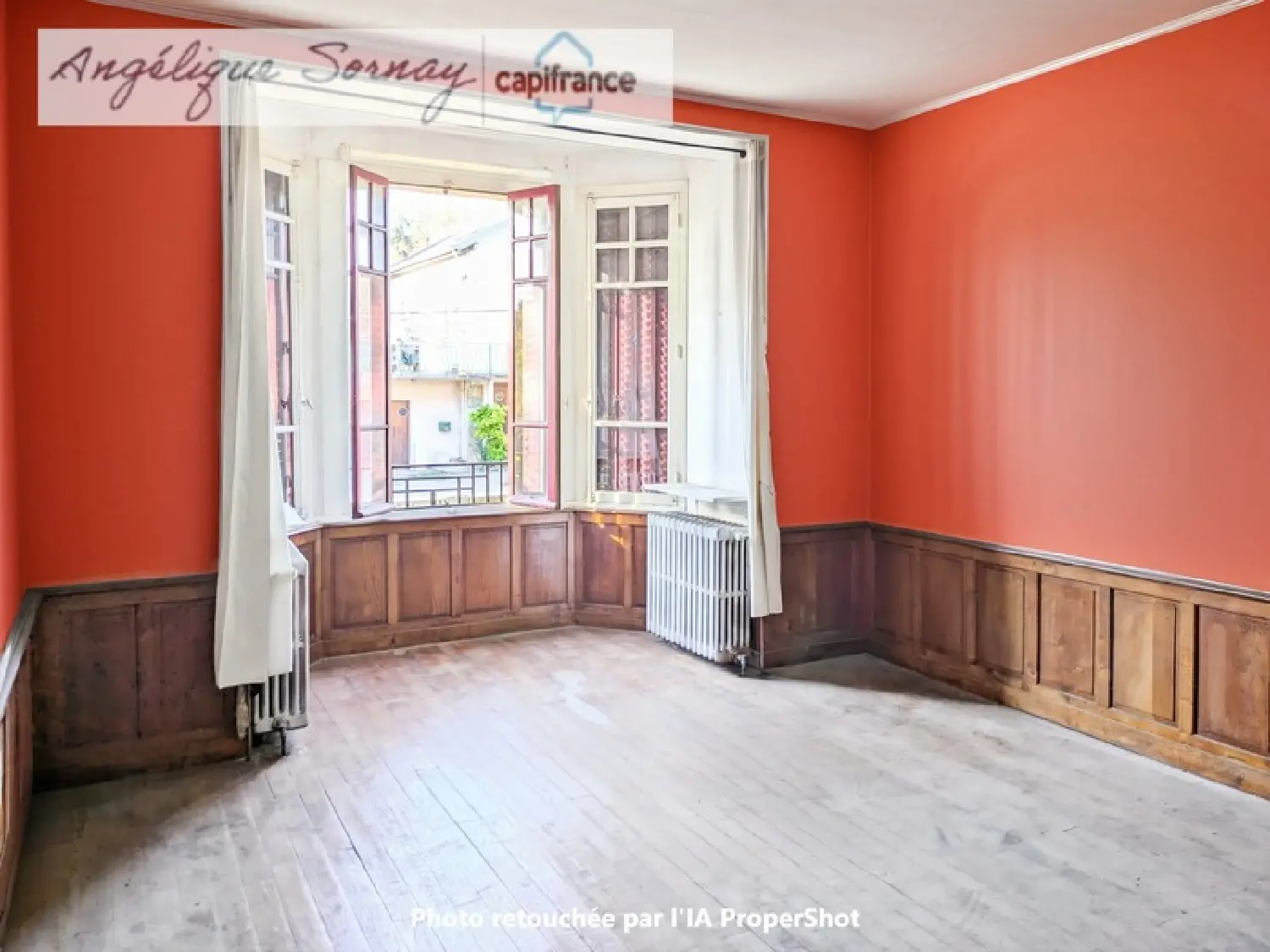  te koop stadshuis Lons-le-Saunier Jura 2