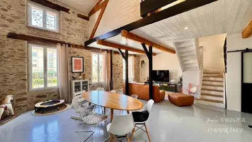 Revel Haute-Garonne stadshuis foto 7120511