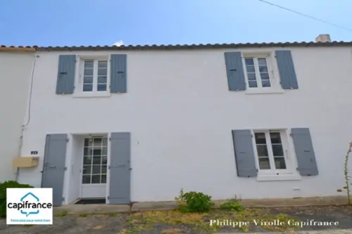 Saint-Pierre-d'Oléron Charente-Maritime stadshuis foto 7122772