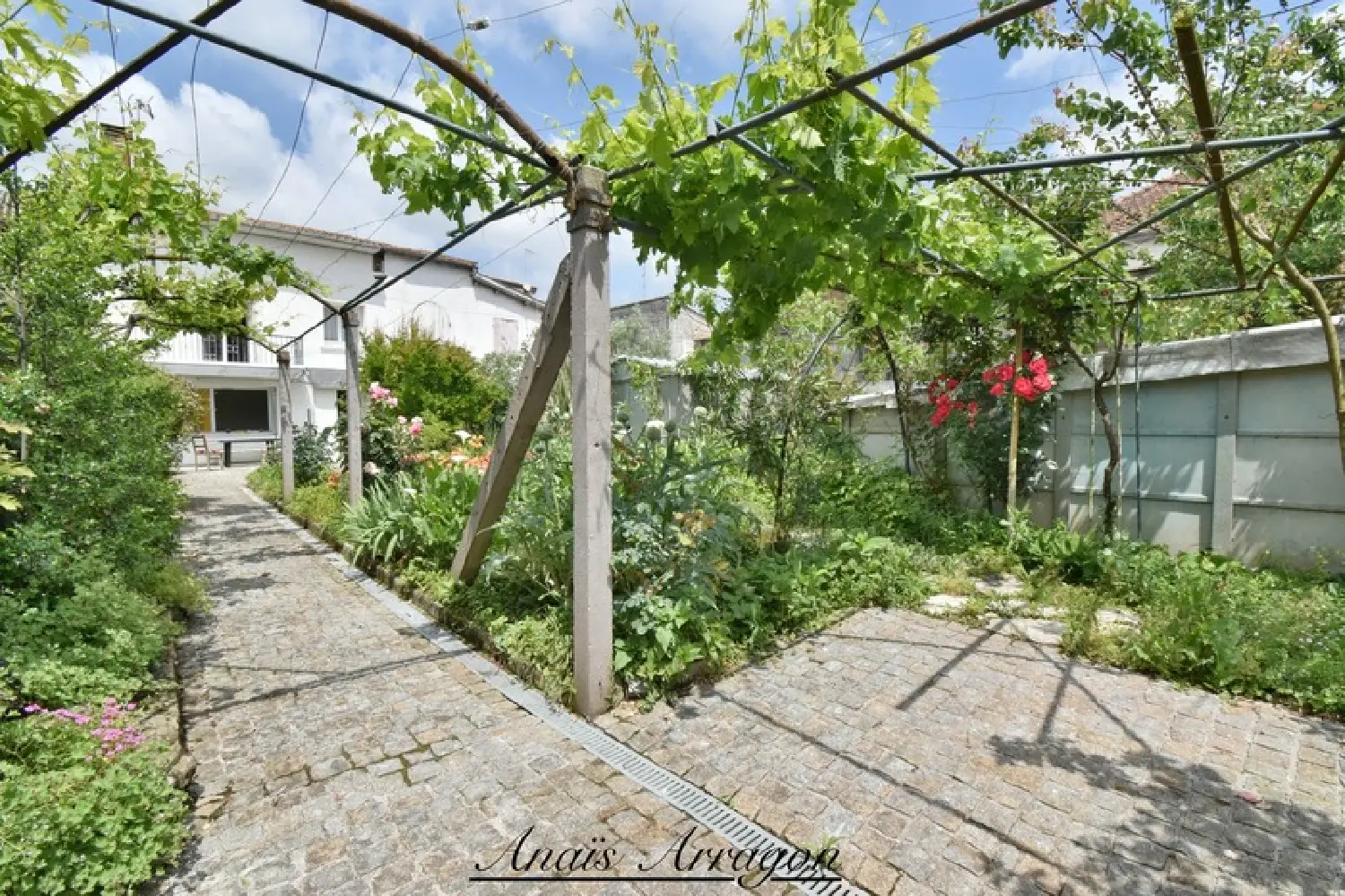  for sale city house Sainte-Livrade-sur-Lot Lot-et-Garonne 1