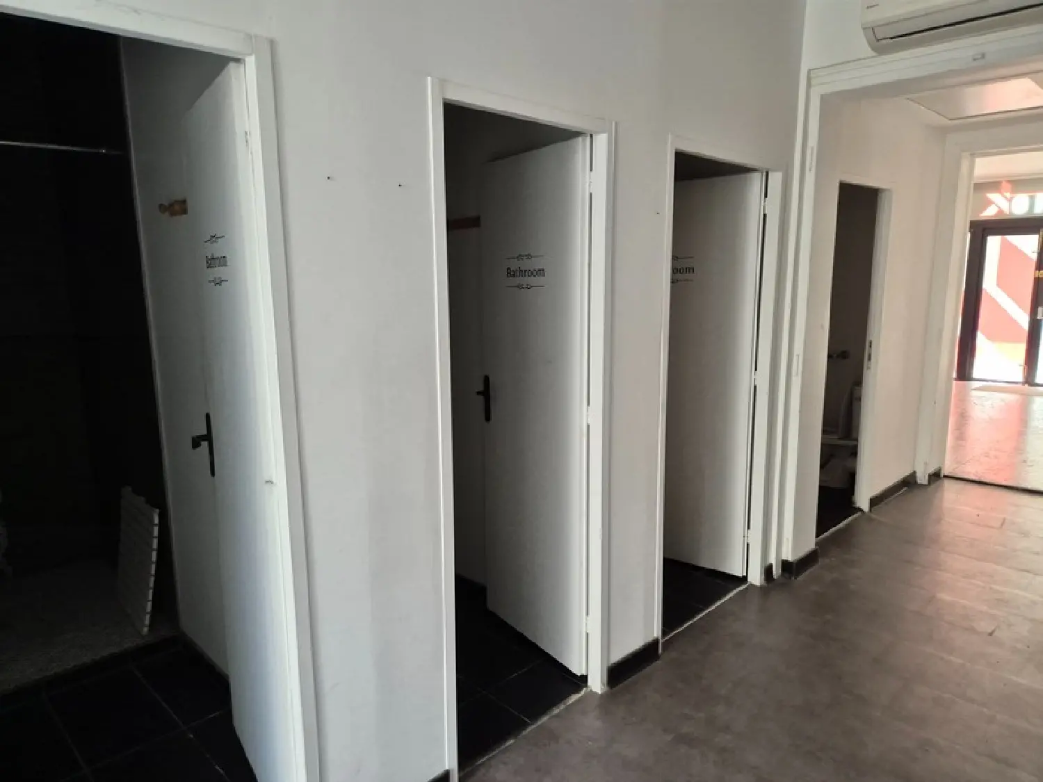  te koop bedrijfsruimte/ kantoor Angoulême Charente 3
