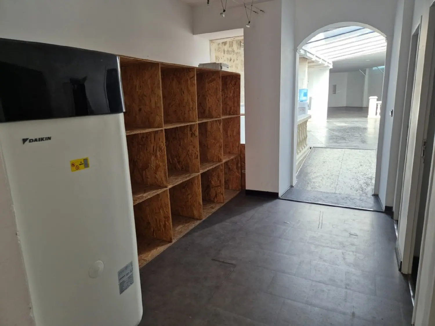  te koop bedrijfsruimte/ kantoor Angoulême Charente 5