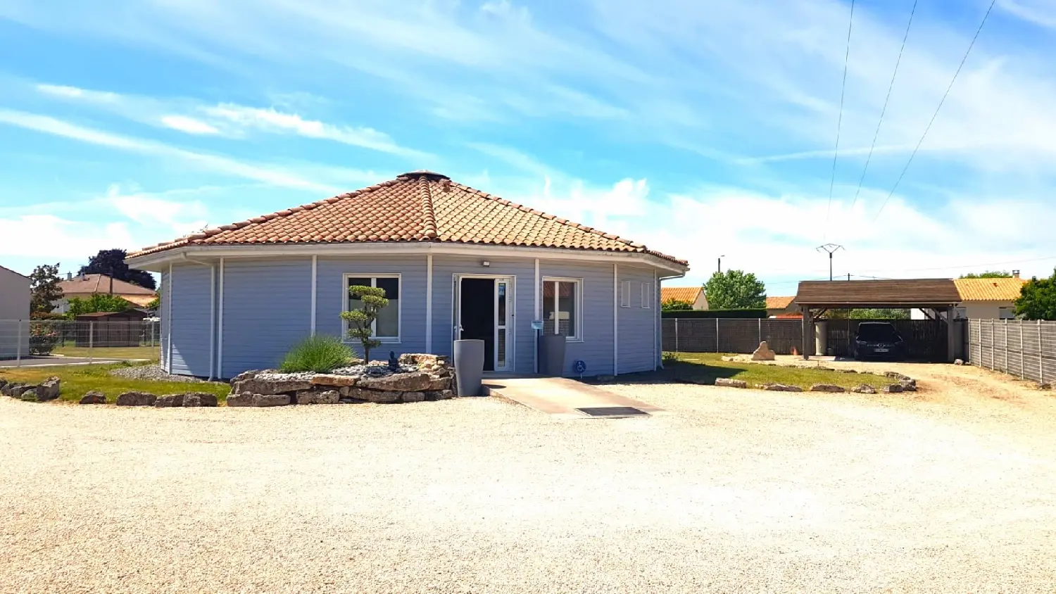  for sale commercial Chef-Boutonne Deux-Sèvres 2