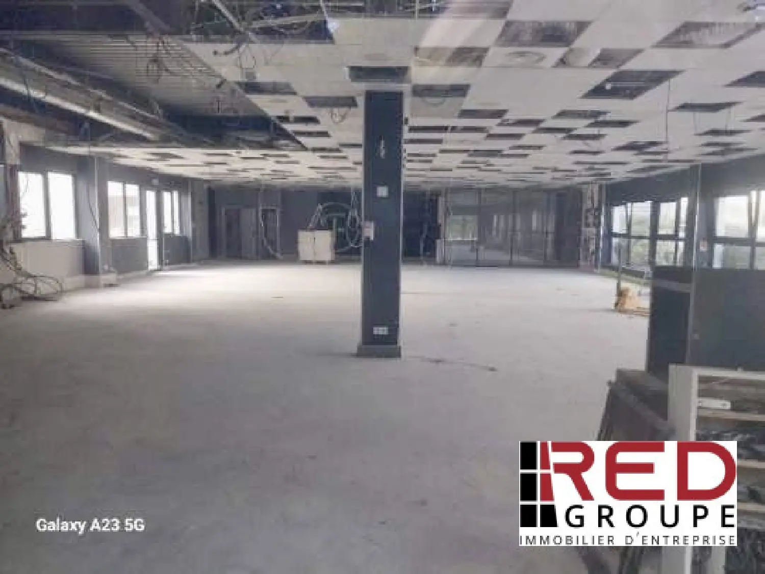 en venta local comercial Éguilles Bocas del Ródano 2