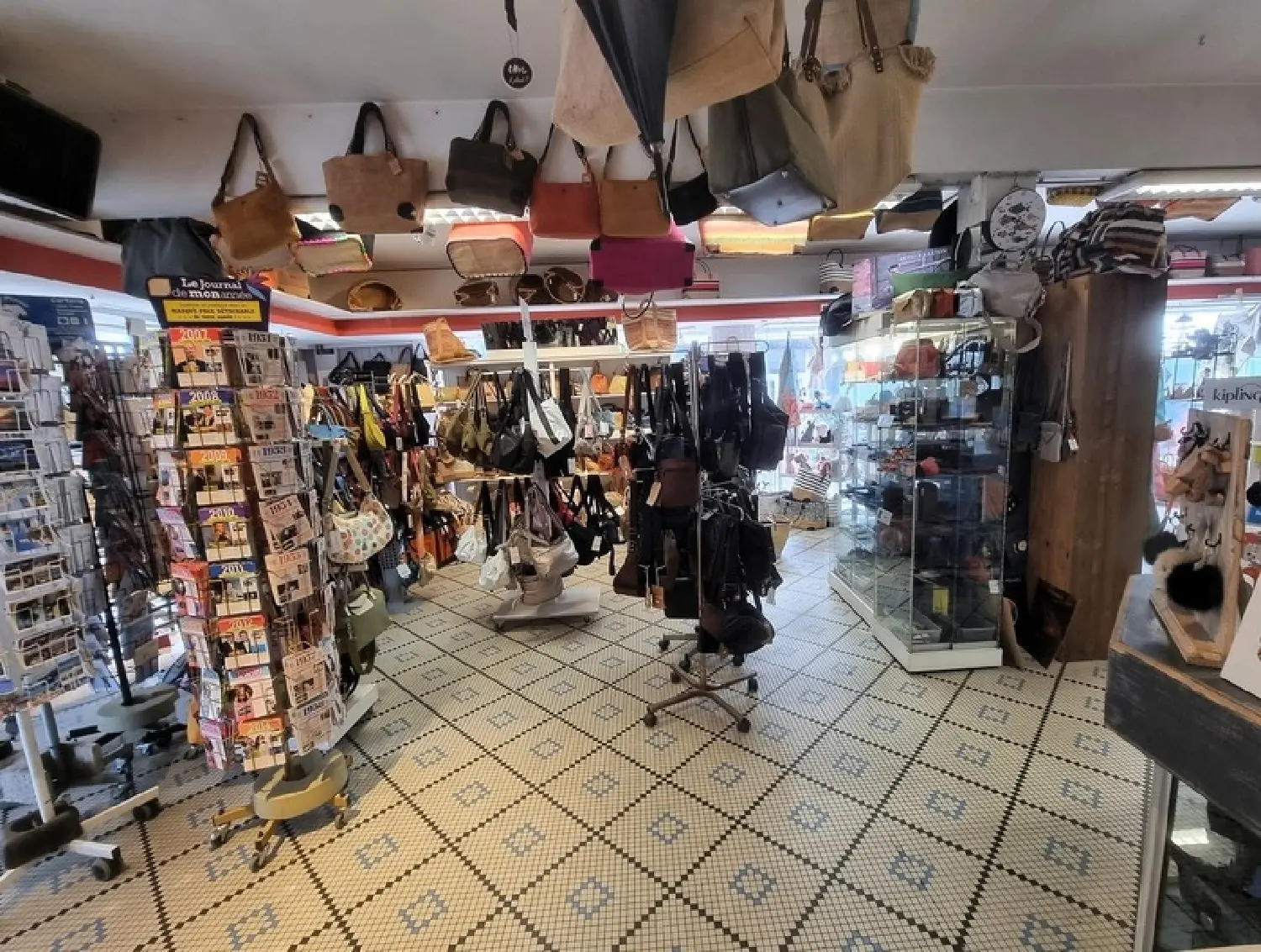  à vendre commerce Saint-Pierre-d'Oléron Charente-Maritime 3