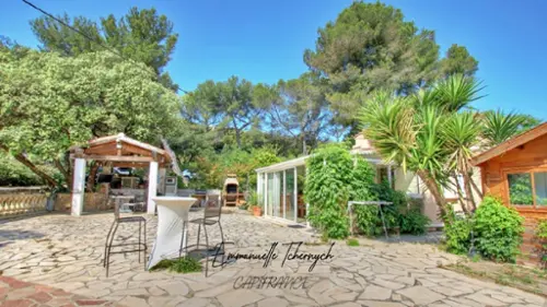 Istres Bouches-du-Rhône ferme foto 7124536