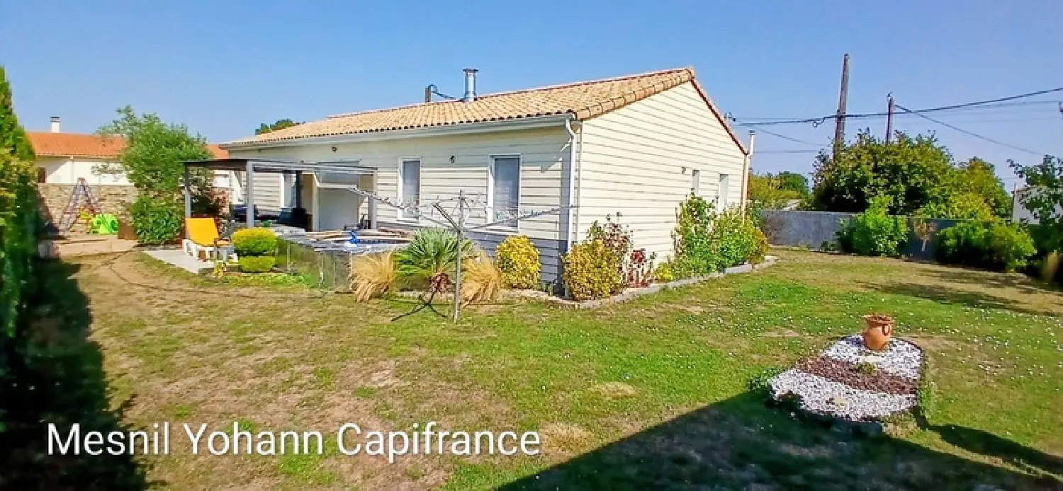  for sale house Aigonnay Deux-Sèvres 1