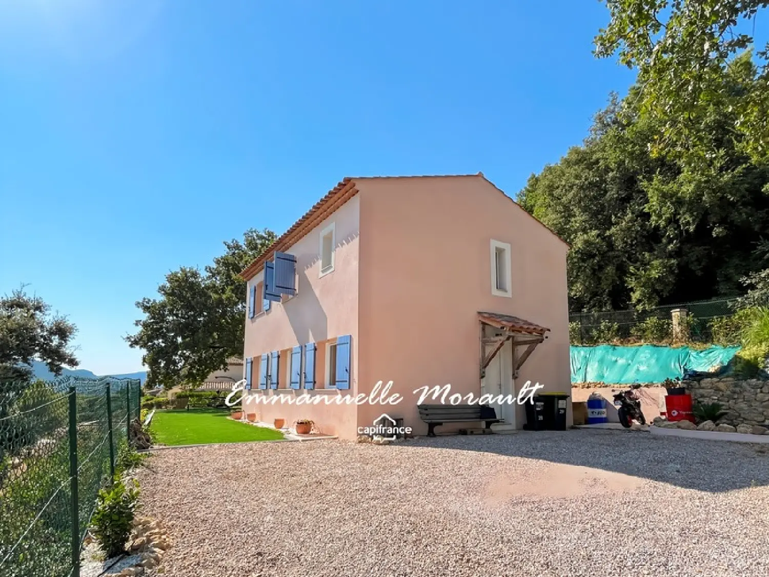  à vendre maison Bagnols-en-Forêt Var 3