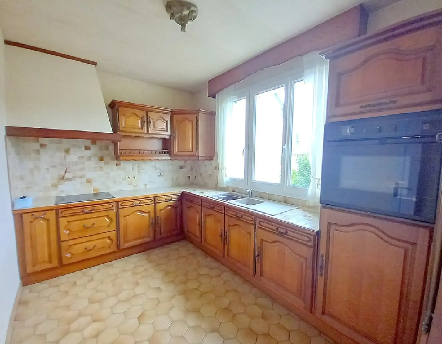  for sale house Bonchamp-lès-Laval Mayenne 3