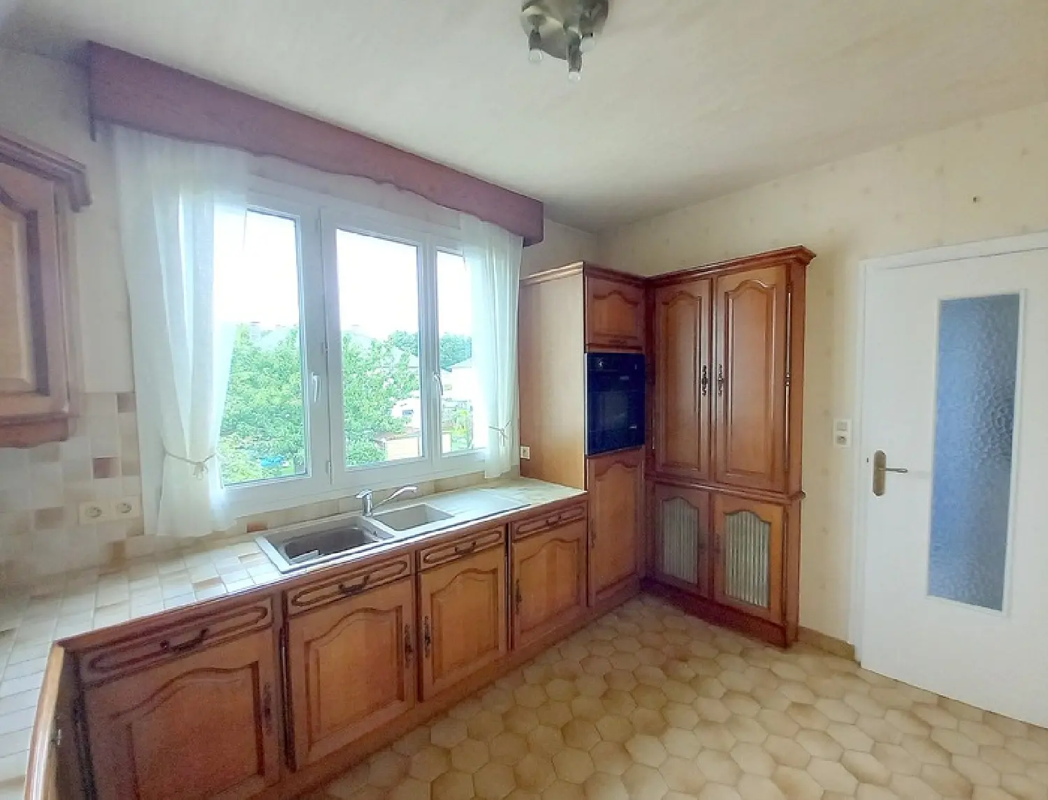  for sale house Bonchamp-lès-Laval Mayenne 4