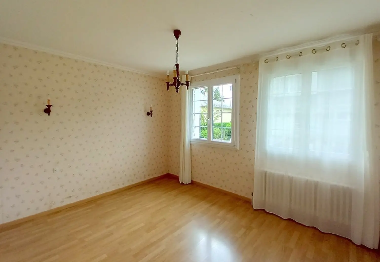 for sale house Bonchamp-lès-Laval Mayenne 8