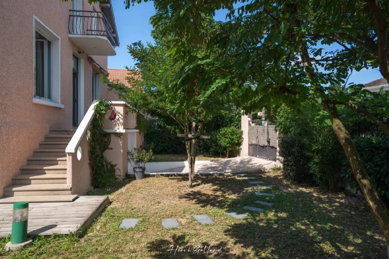  kaufen Haus Bron Rhône 2