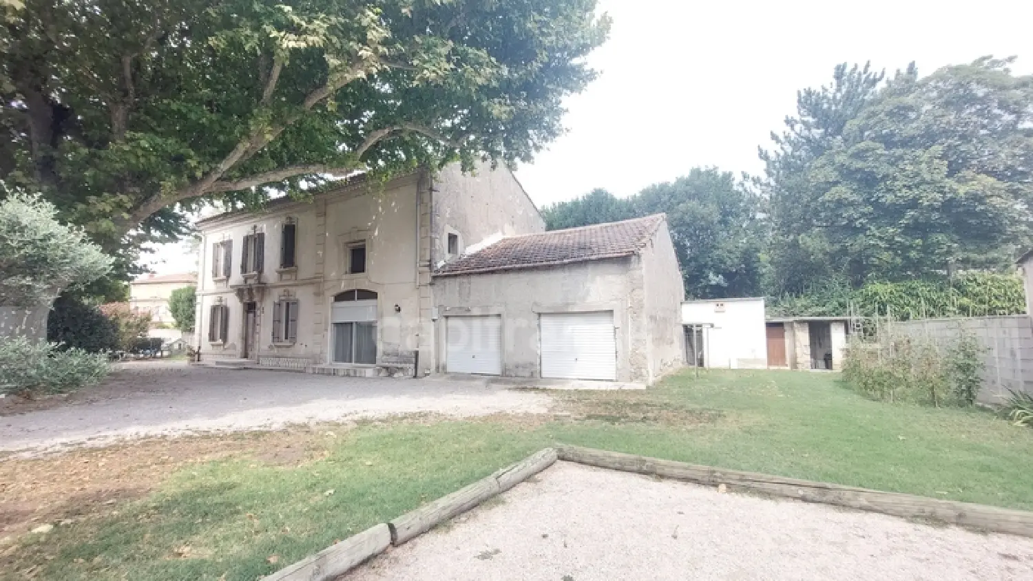  en venta casa Cabannes Bocas del Ródano 2