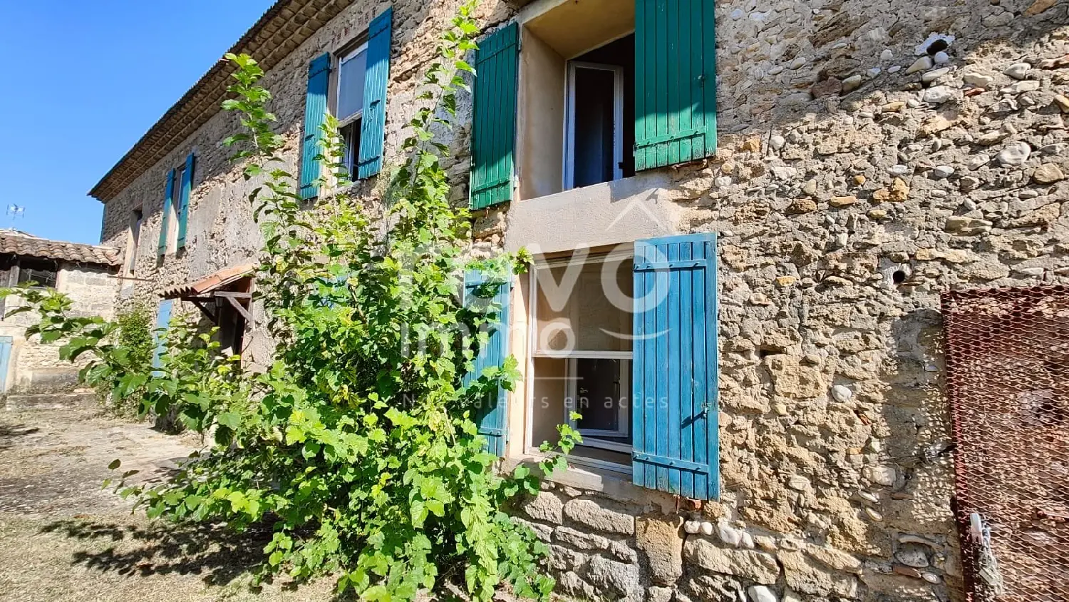  te koop huis Camaret-sur-Aigues Vaucluse 2