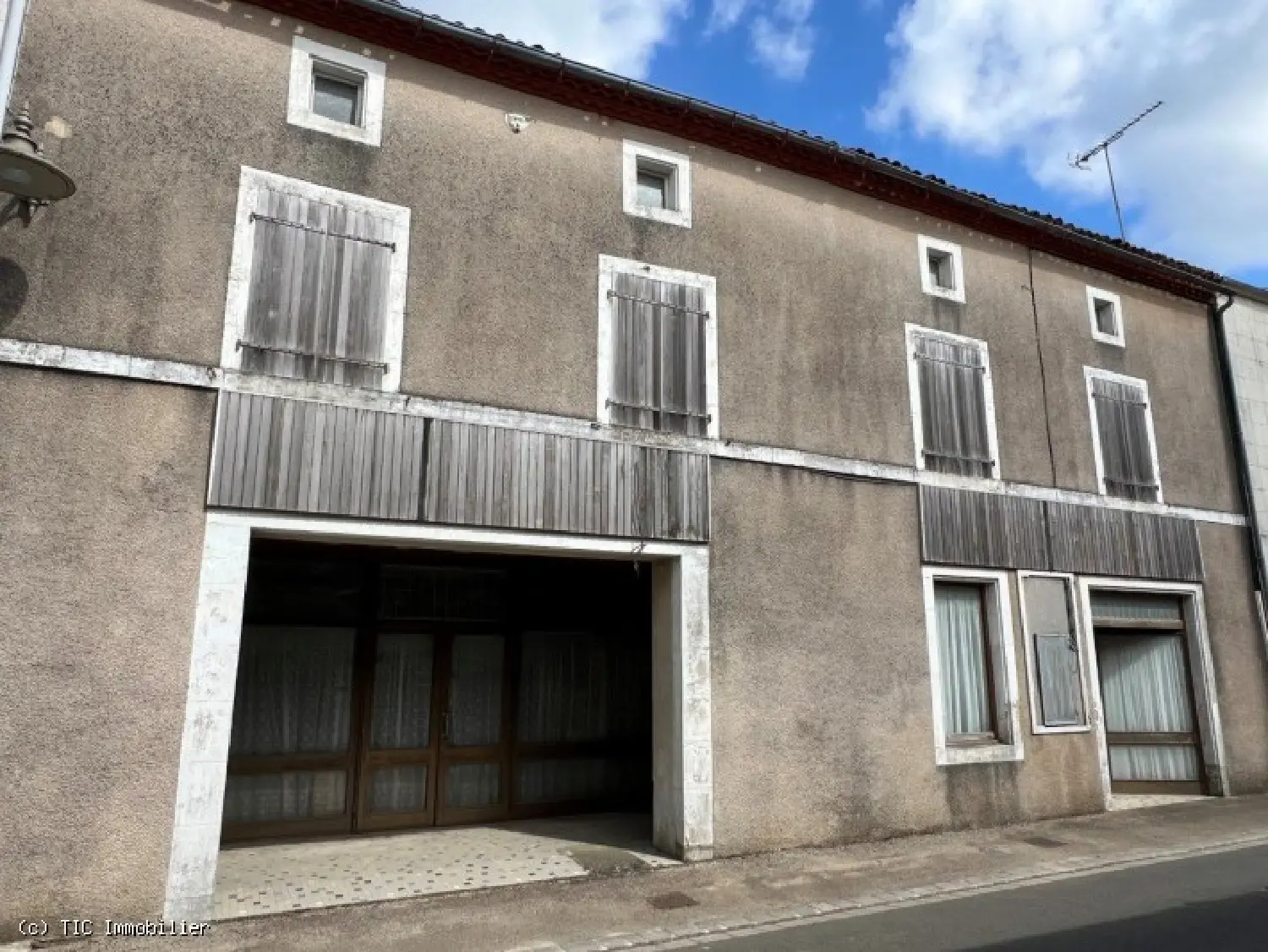  for sale house Champagne-Mouton Charente 2