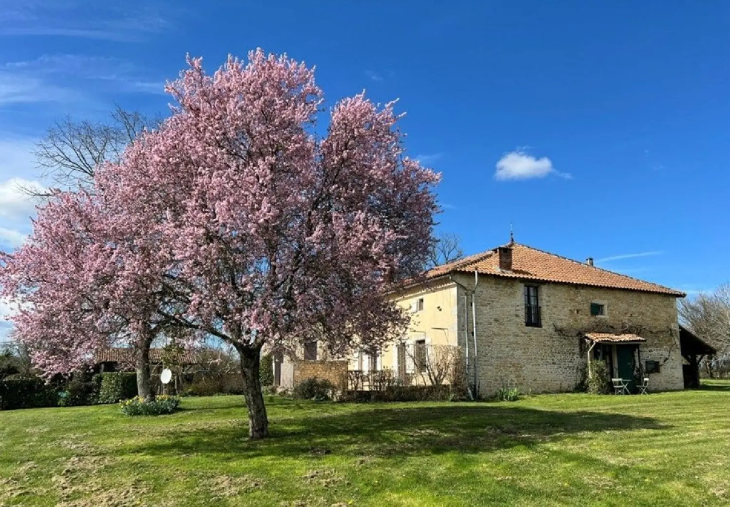  te koop huis Champagne-Mouton Charente 3