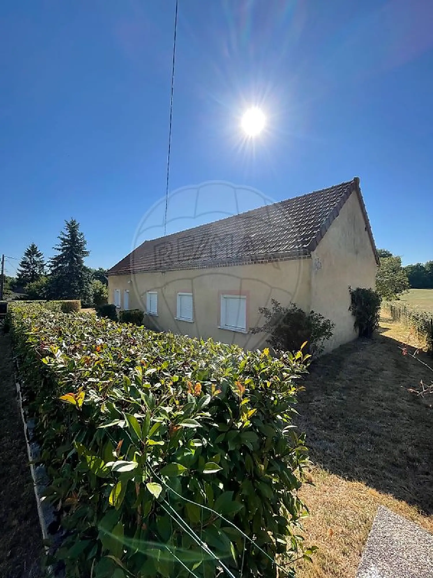  te koop huis Charrin Nièvre 1