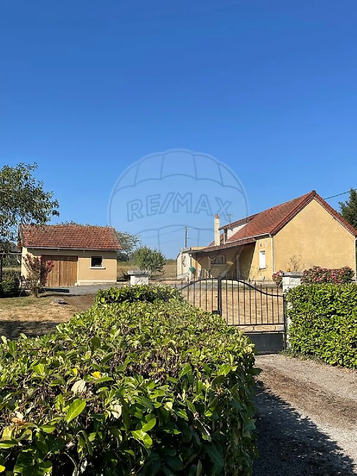  te koop huis Charrin Nièvre 3