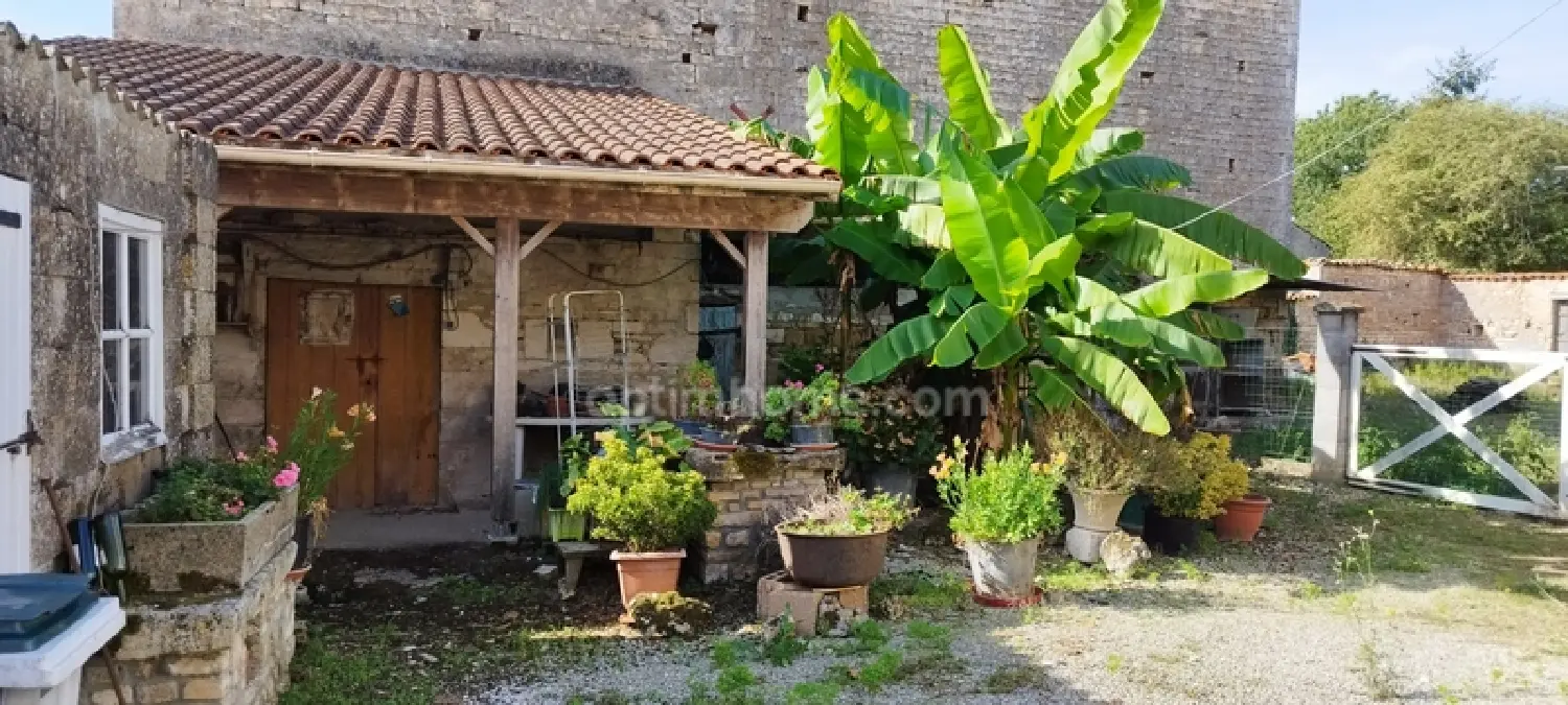  for sale house Courcôme Charente 1