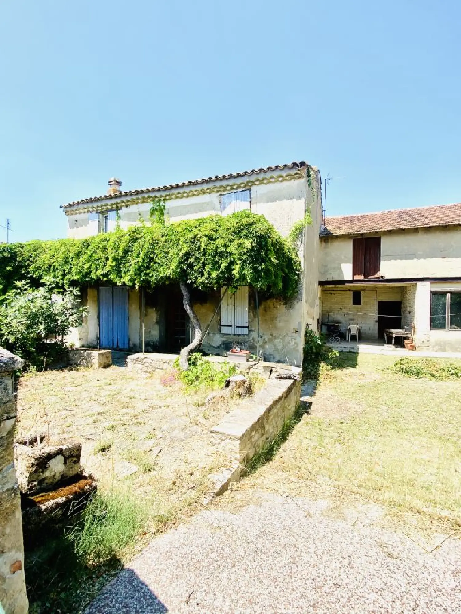  for sale house Lagarde-Paréol Vaucluse 2