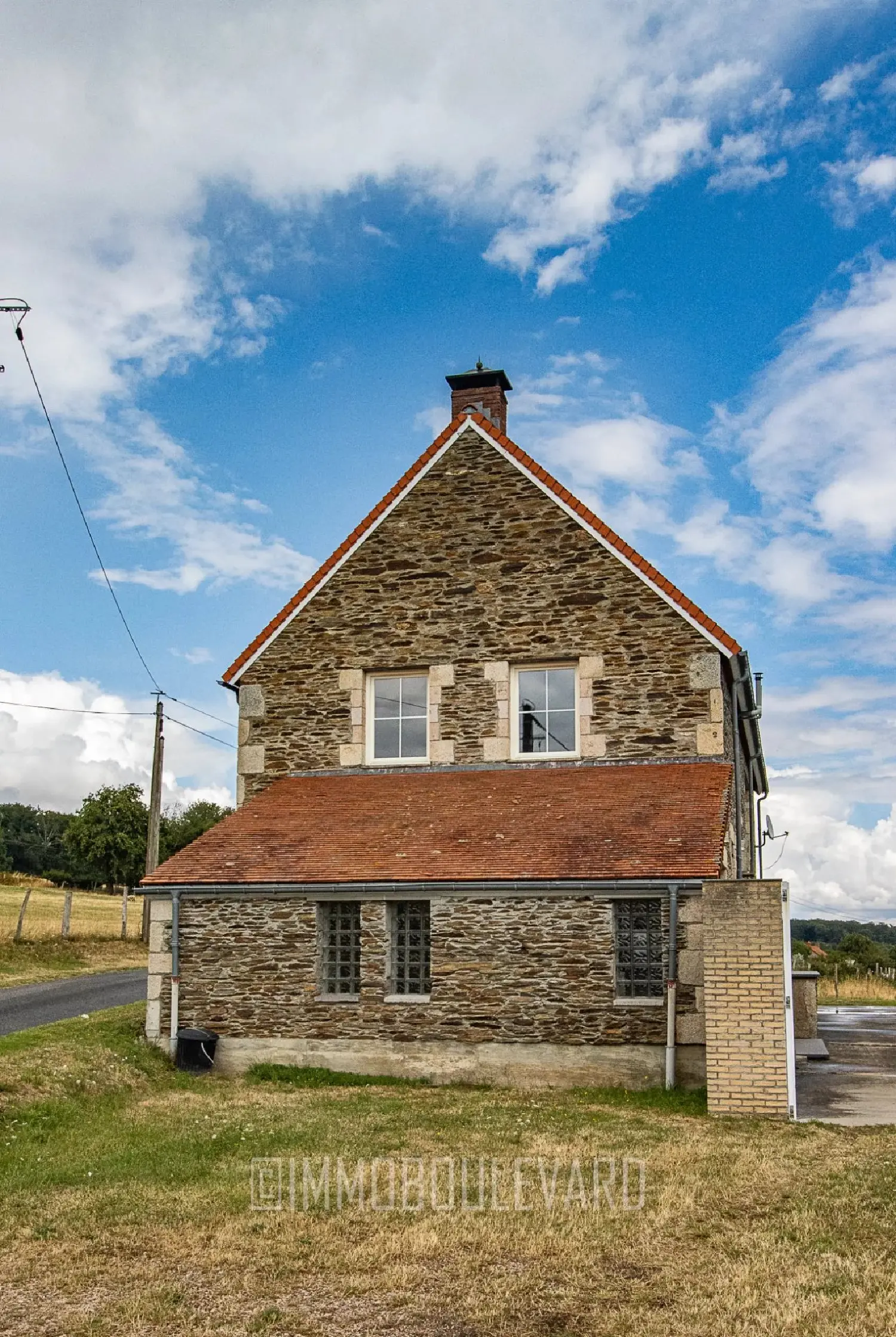  te koop huis Lalizolle Allier 2