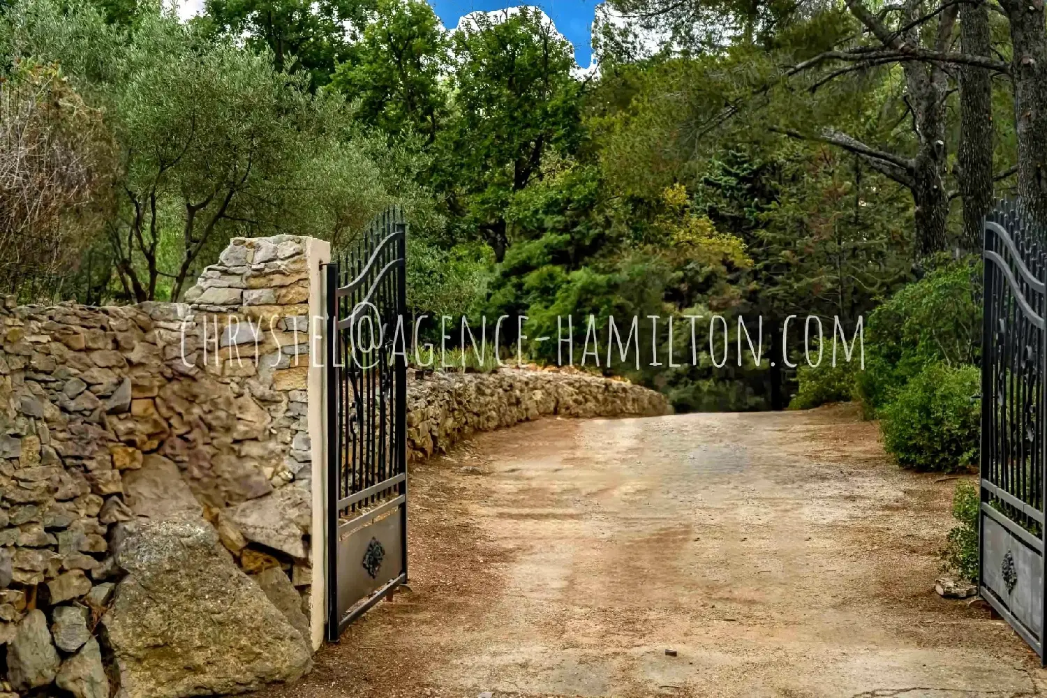  for sale house Le Beausset Var 1