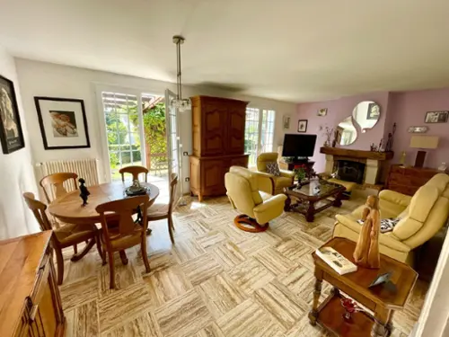 Le Châtelet-sur-Retourne Ardennes Haus foto