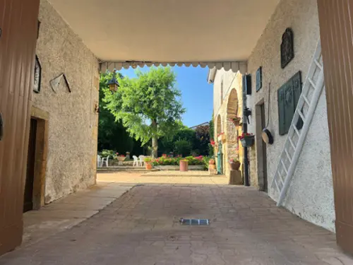 Limas Rhône Haus Bild 7120650