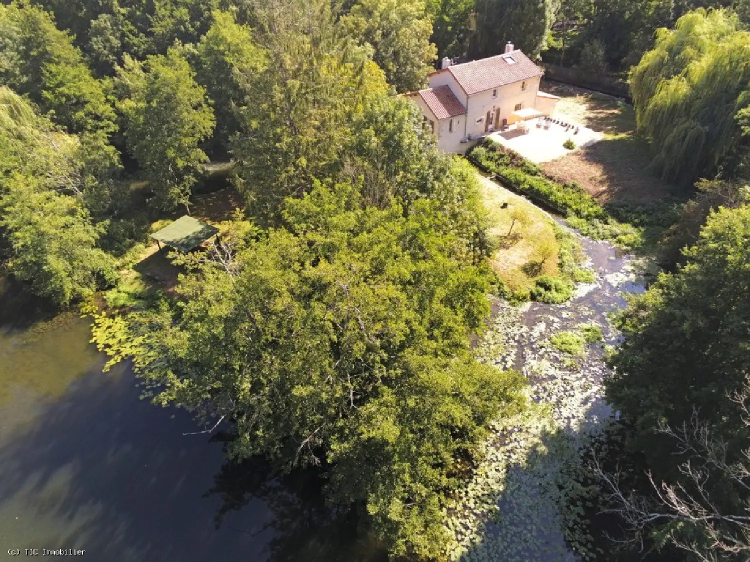  te koop huis Lizant Vienne 1
