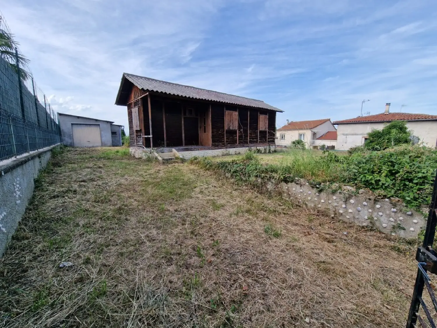  for sale house Marcoux Loire 1