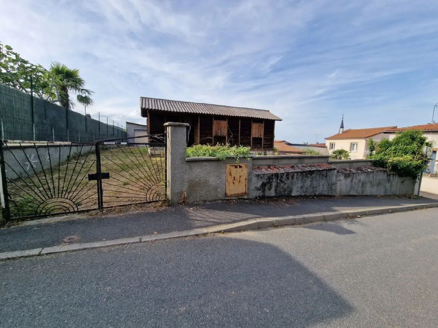  for sale house Marcoux Loire 4