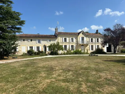 Mirambeau Charente-Maritime house foto 7122228