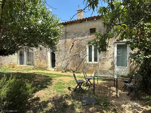 Nanteuil-en-Vallée Charente maison foto 7118635
