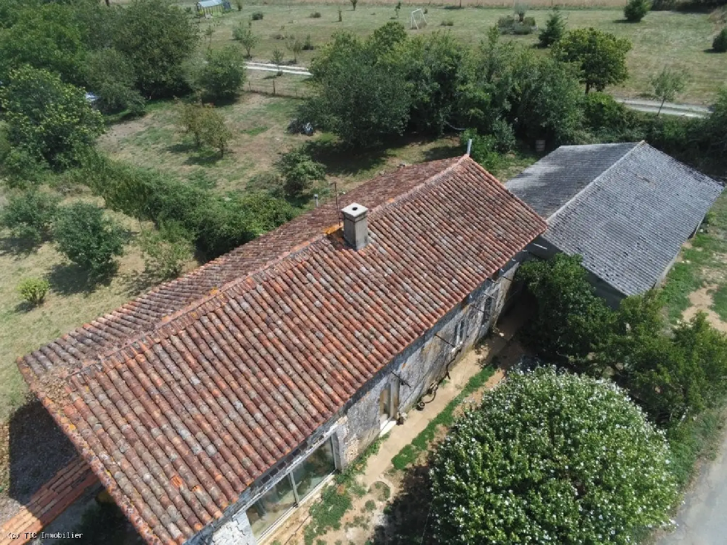 à vendre maison Nanteuil-en-Vallée Charente 2