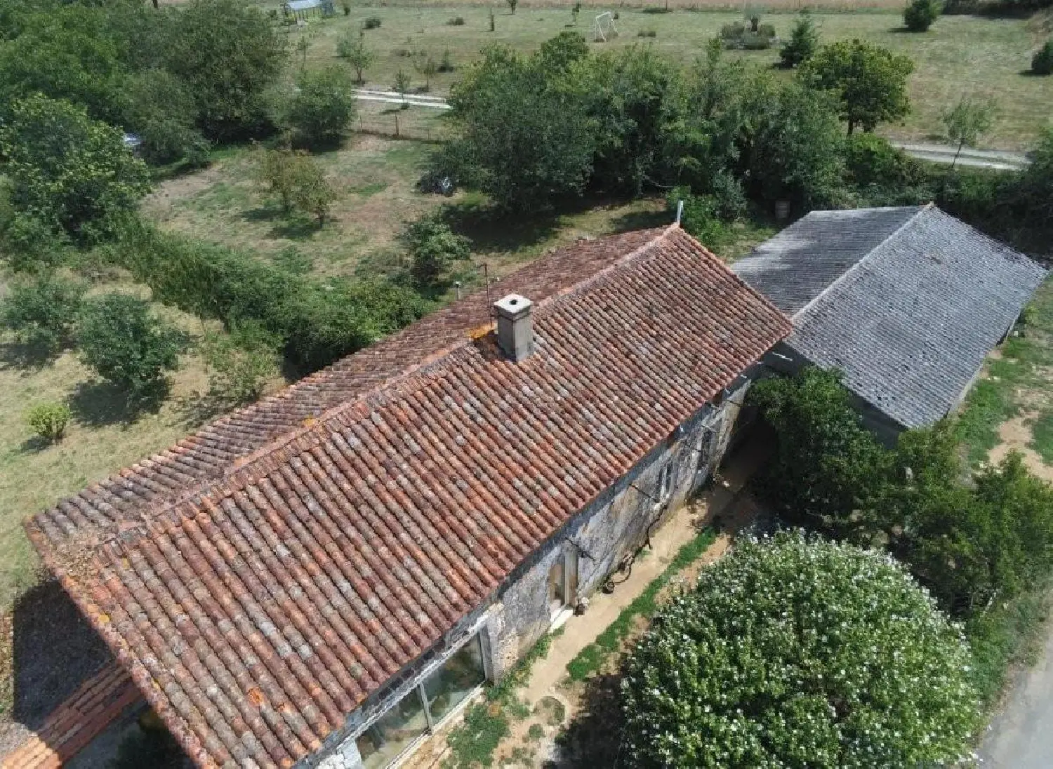  à vendre maison Nanteuil-en-Vallée Charente 2