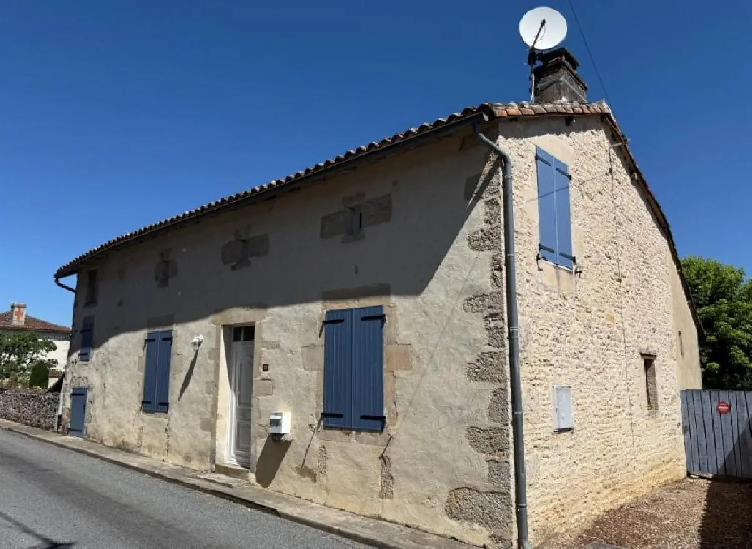  te koop huis Nanteuil-en-Vallée Charente 1